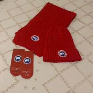 Canada 🇨🇦 Goose ❄️ winter hat and scarf 🧣